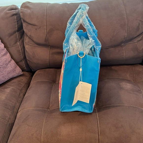 TRINA TURK TOTE NEW WITH TAGS - Picture 4 of 12